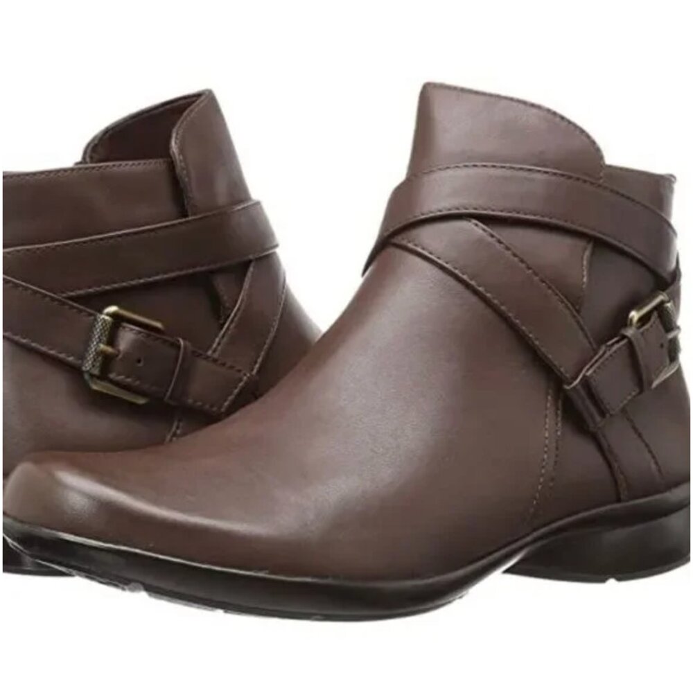 Naturalizer Soft Leather  Cassandra Bootie 7M in brown